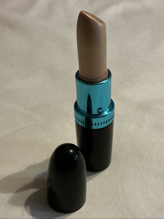 Sassaby Other - NEW Sassaby Neutral Beige Lipstick — Pina Co-Lotsa Retired Rare